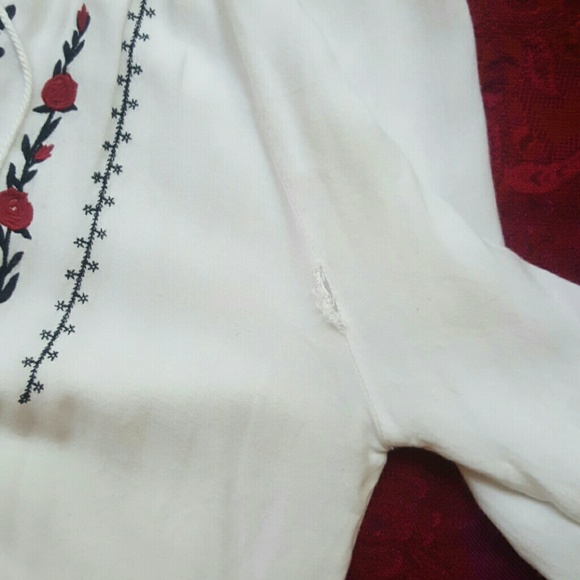 Boho lace up peasant top - Picture 2 of 3