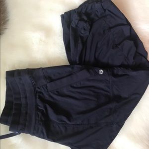 Lululemon size 8 crops (studio workout)