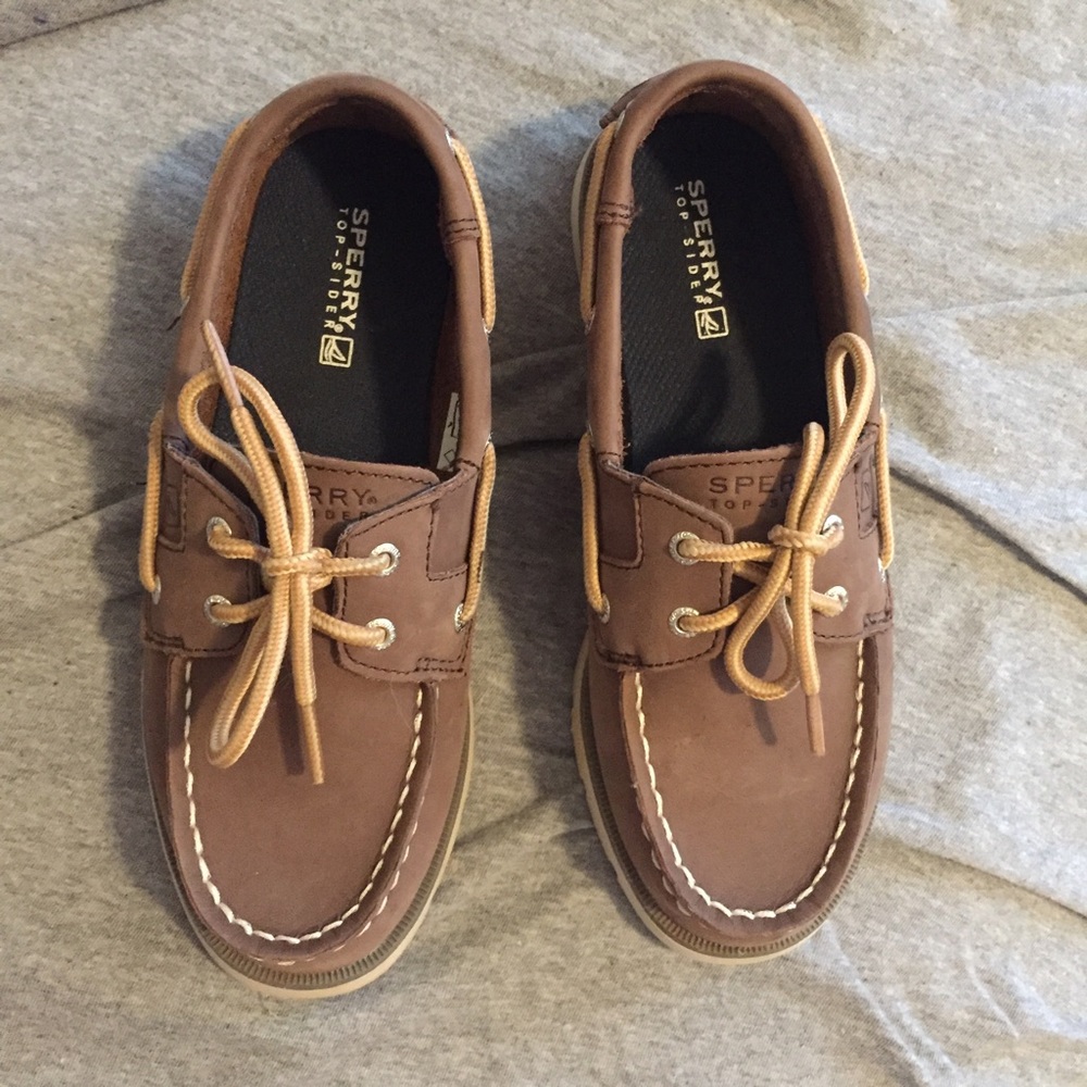 Kids boys sperrys!