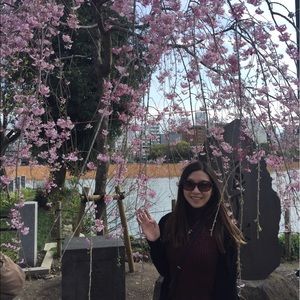 Meet your Posher, Christie