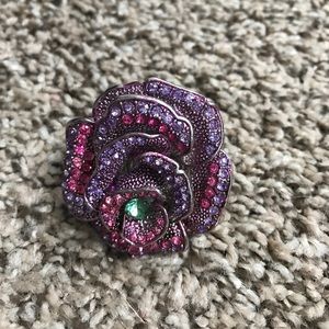 Beautiful purple/pink flower ring