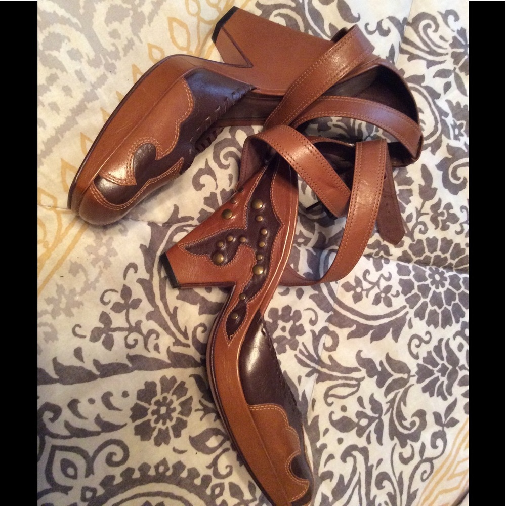 Unique CrissCross AnkleStrap Studded Western-Style