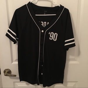 Forever 21's "Made in The 90's" t-shirt