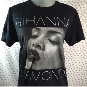 Rihanna Diamonds World Tour Shirt