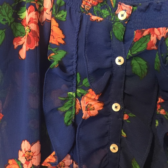 HOLLISTER TOP - Picture 2 of 2