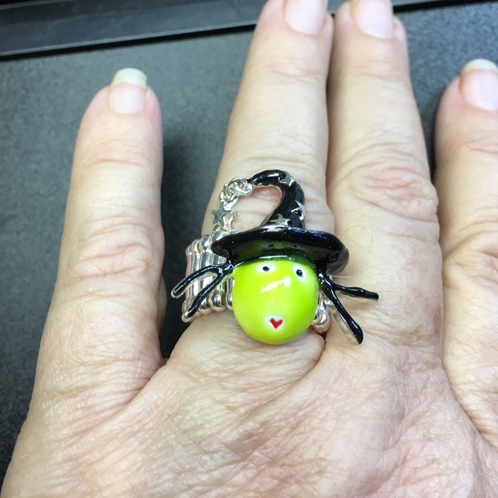Halloween Witch Head Ring. Stretch one Size.