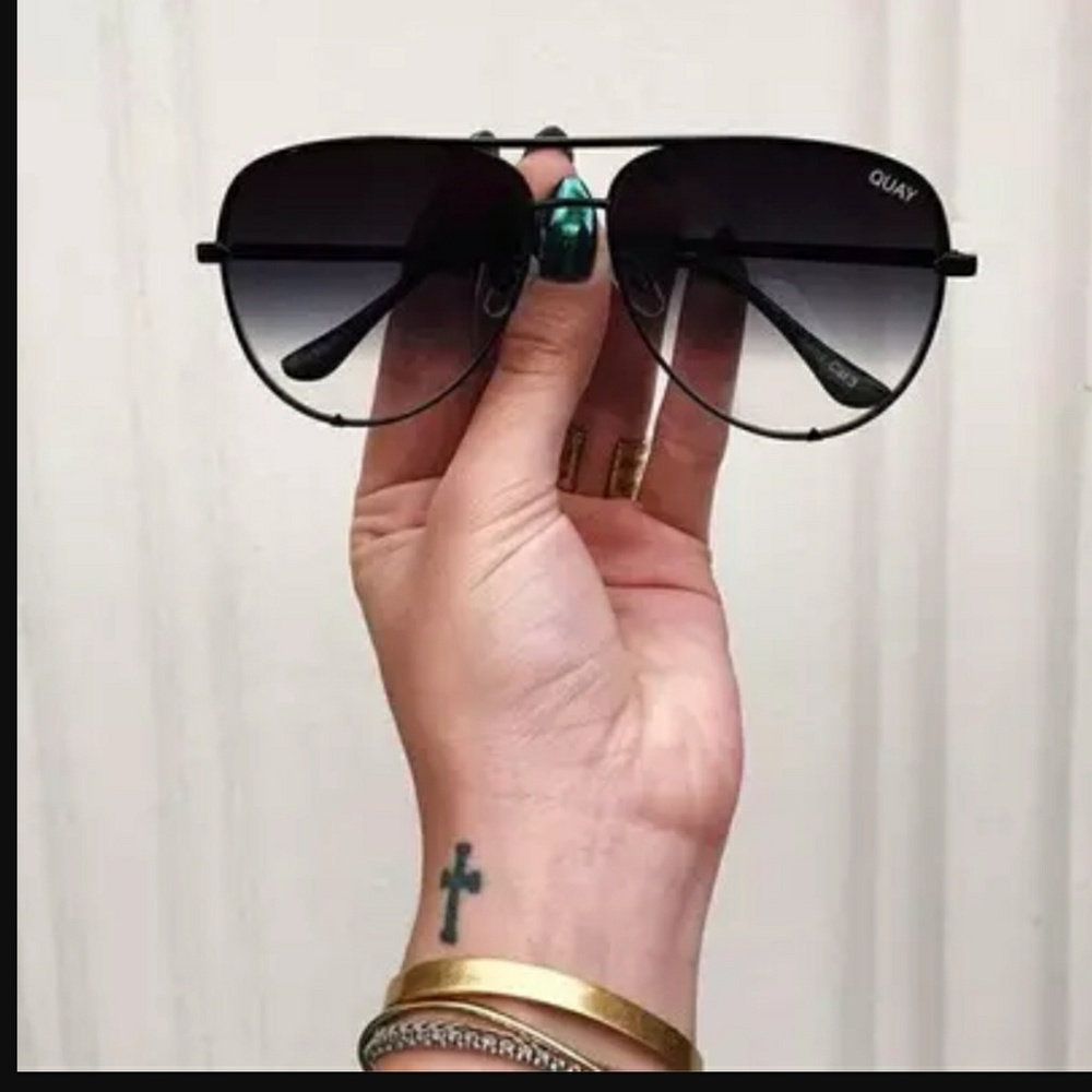 DesixQuay High Key Black Fade glasses