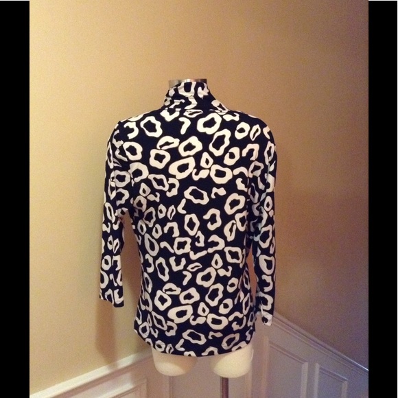 Wrap top/ pull over - Picture 2 of 2