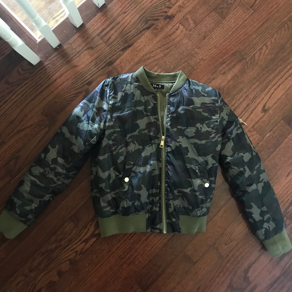 Bomber jacket