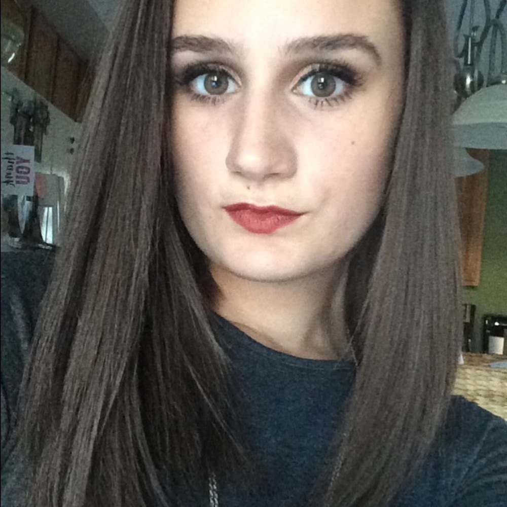 Meet your Posher, Lauryn