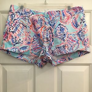 Lilly Pulitzer Shell Me About It Walsh Short 6
