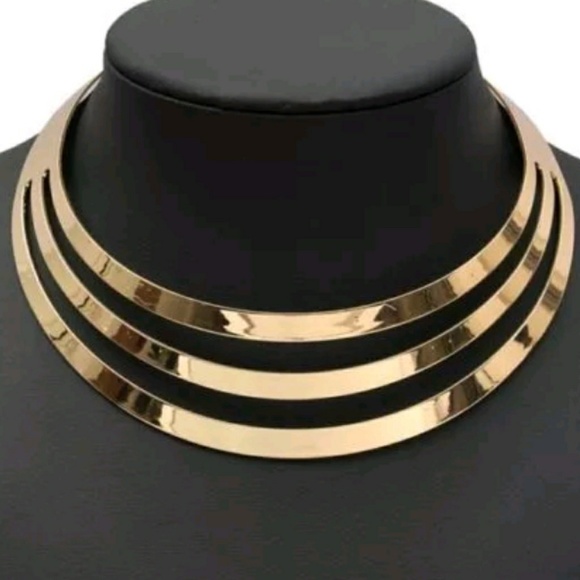 Chokers - Picture 3 of 3