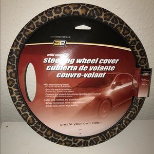 Steering wheel cover