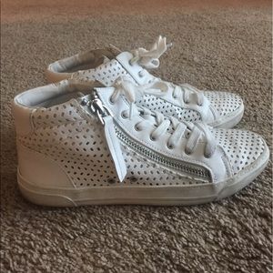 Cute white high tops!
