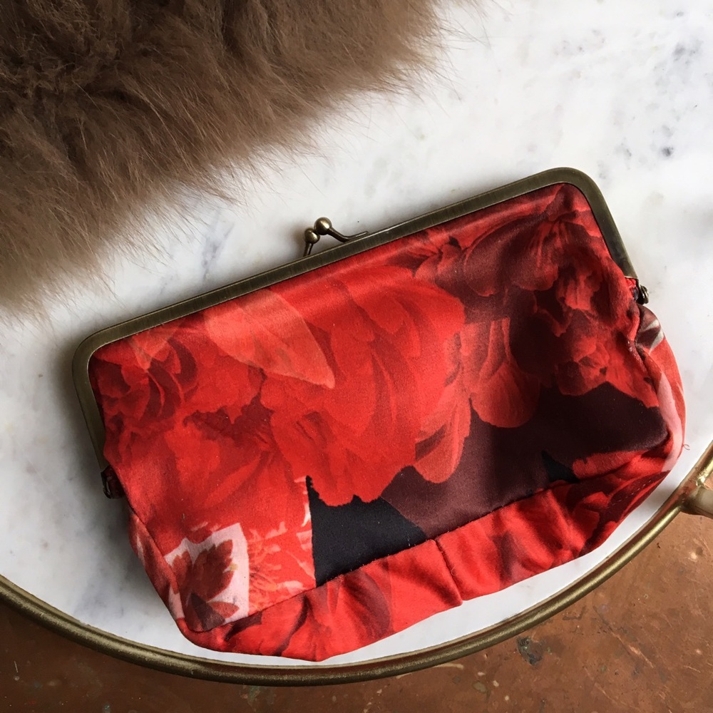 Ivana Helsinki Limited Edition Floral Clutch
