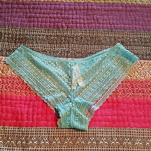 Victoria Secret Cheekini