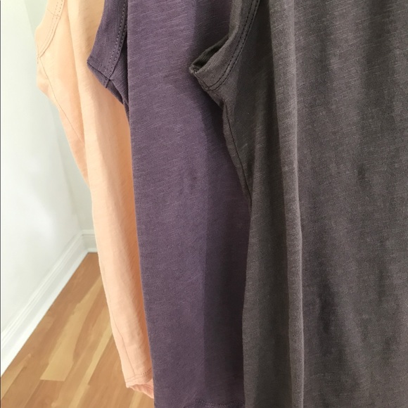 ◽️SALE - Violet racer back tank - Picture 2 of 2