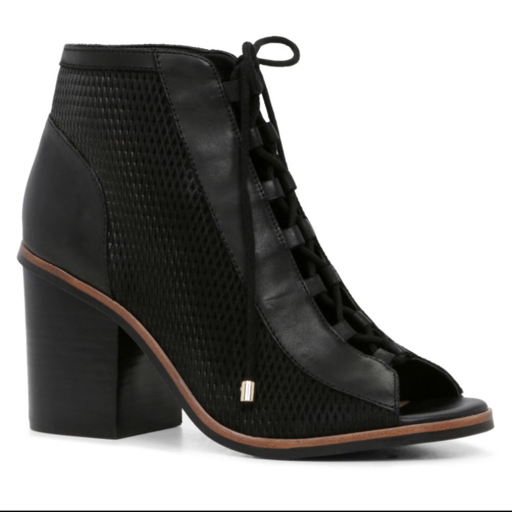 Aldo high heels!