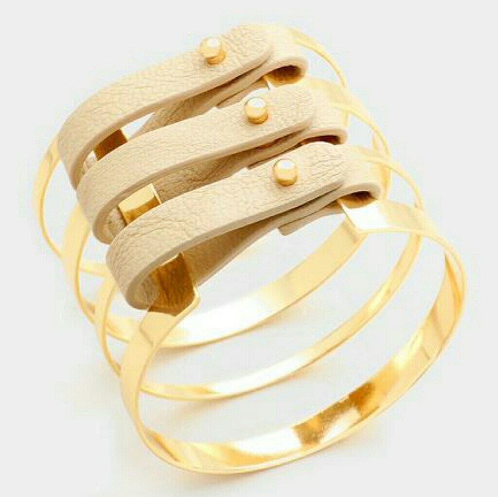 💖just in💖faux leather banded metal banded cage