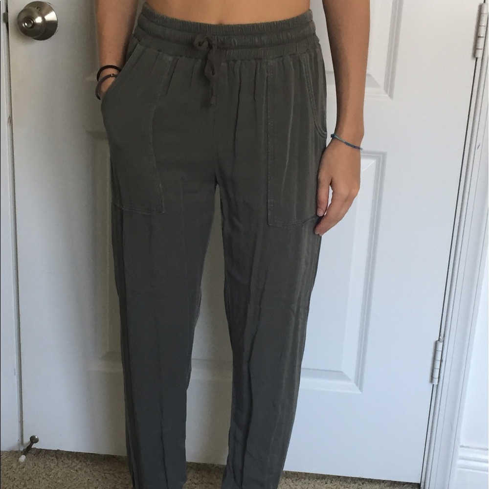 American Eagle Joggers