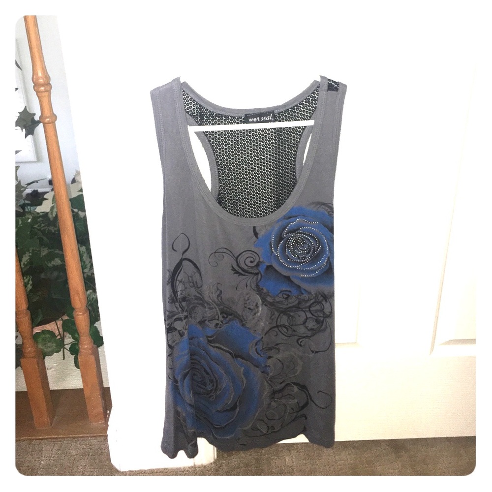 A beautifully designed tank top