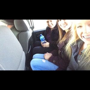 Meet your Posher, Malari