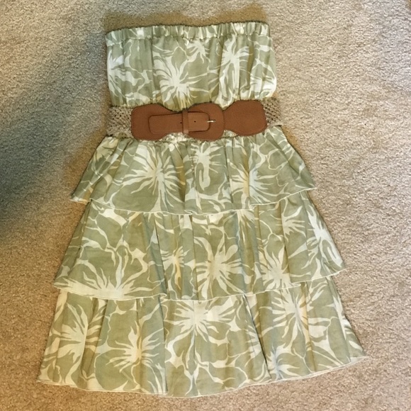 Dress - Picture 2 of 2