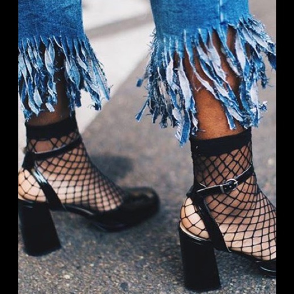  FISH NET SOCKS~ - Picture 6 of 8