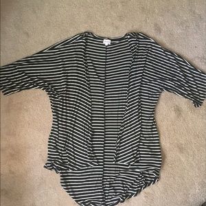 LulaRoe Lindsay kimono