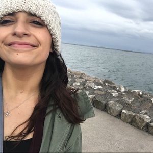 Meet your Posher, Maria