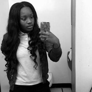 Meet your Posher, Makaila