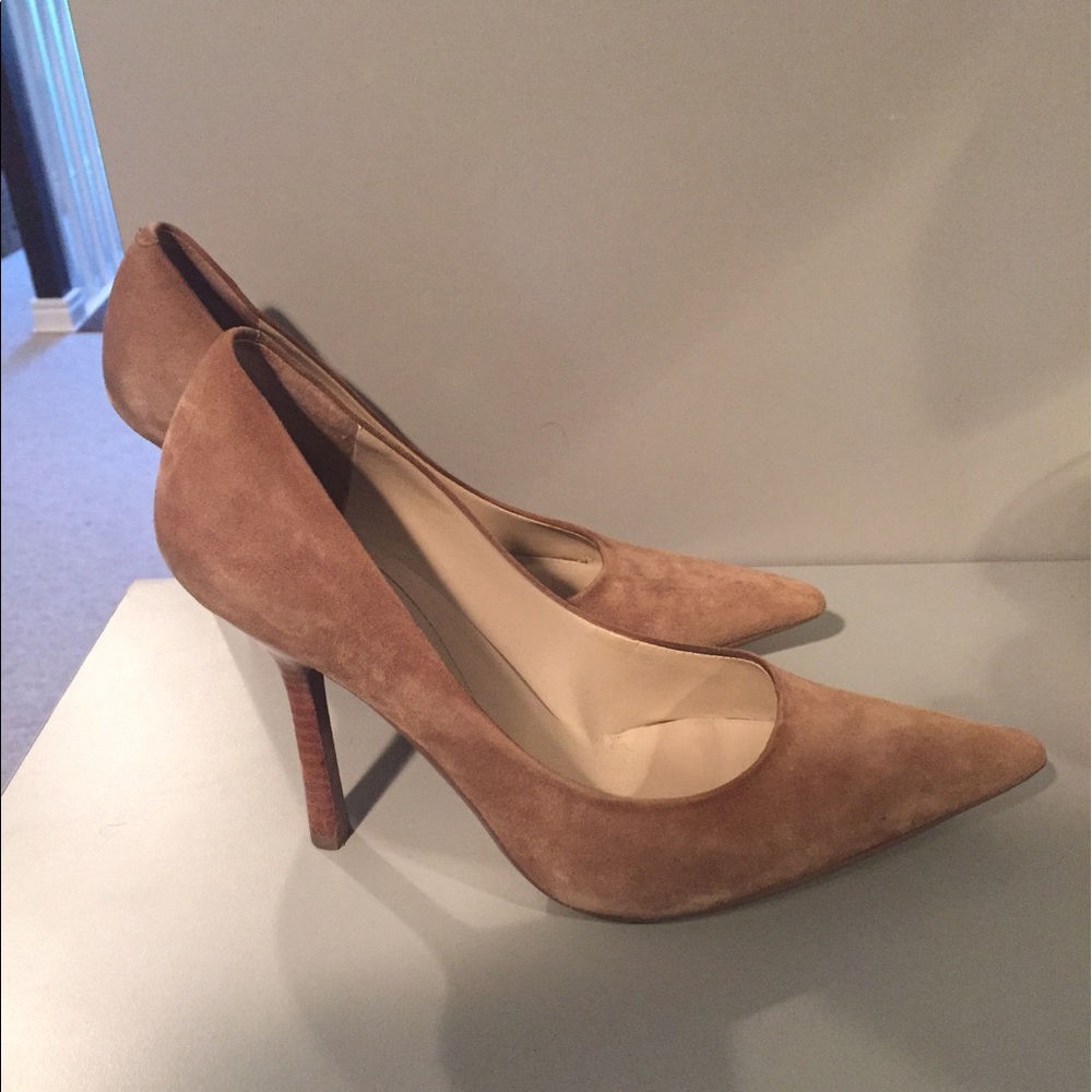 Beige Suede Guess Pumps