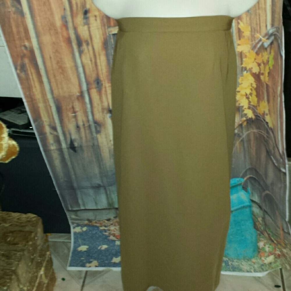 Ladies brown skirt size 16