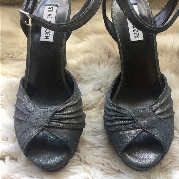 Steve Madden Grey with Shimmer Peep Toe Heels - Picture 2 of 7