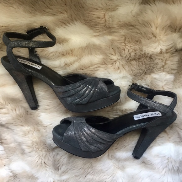 Steve Madden Grey with Shimmer Peep Toe Heels - Picture 3 of 7