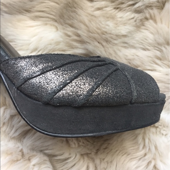 Steve Madden Grey with Shimmer Peep Toe Heels - Picture 7 of 7