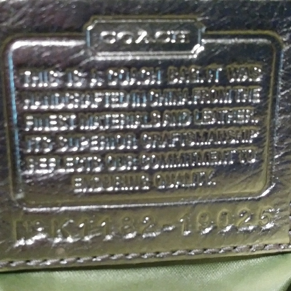 SOLD 2X HP FINAL PRICE Authentic Coach handbag - Picture 2 of 7