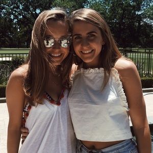 Meet your Posher, Caroline