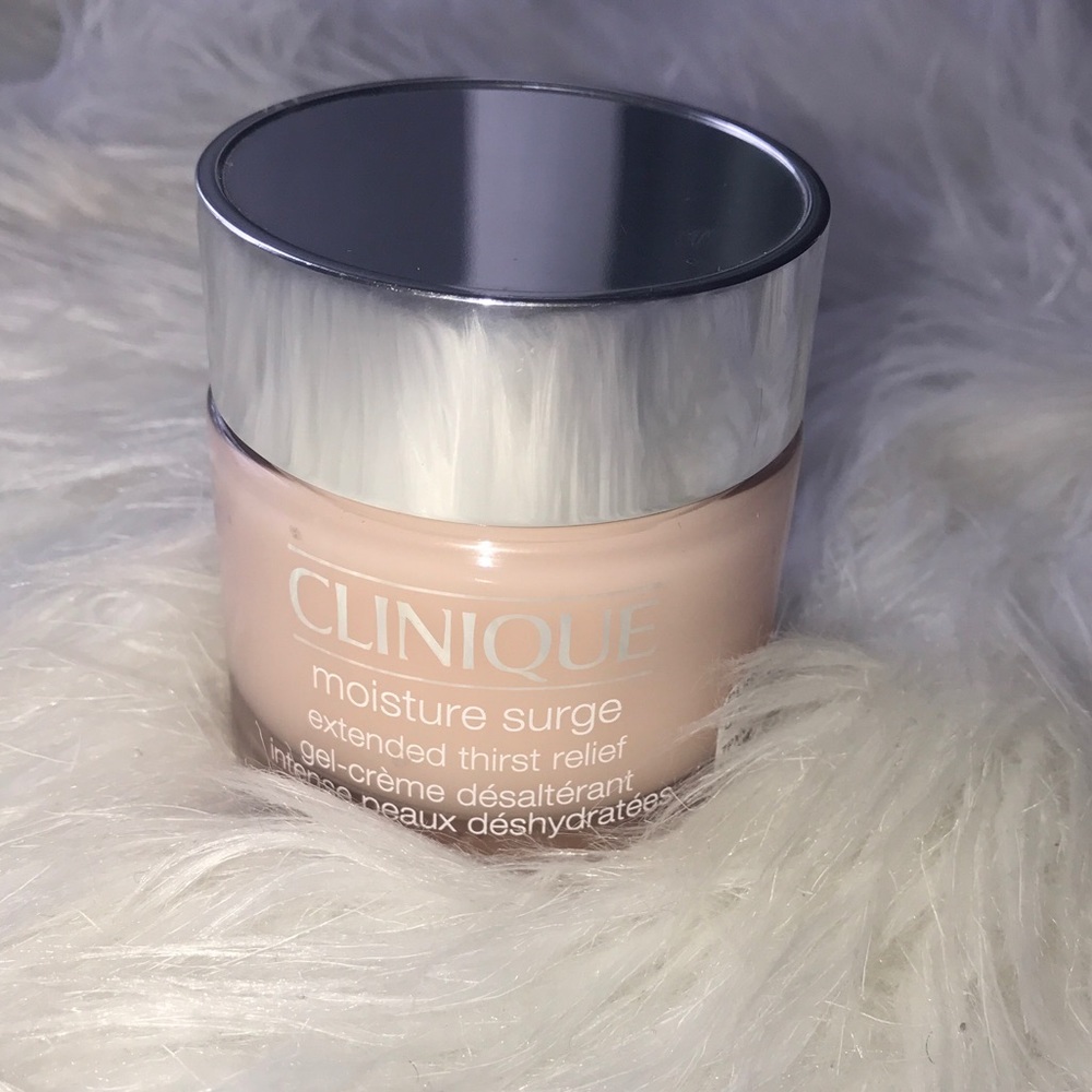 ❌SOLD❌Clinique moisture surge 2.5 oz