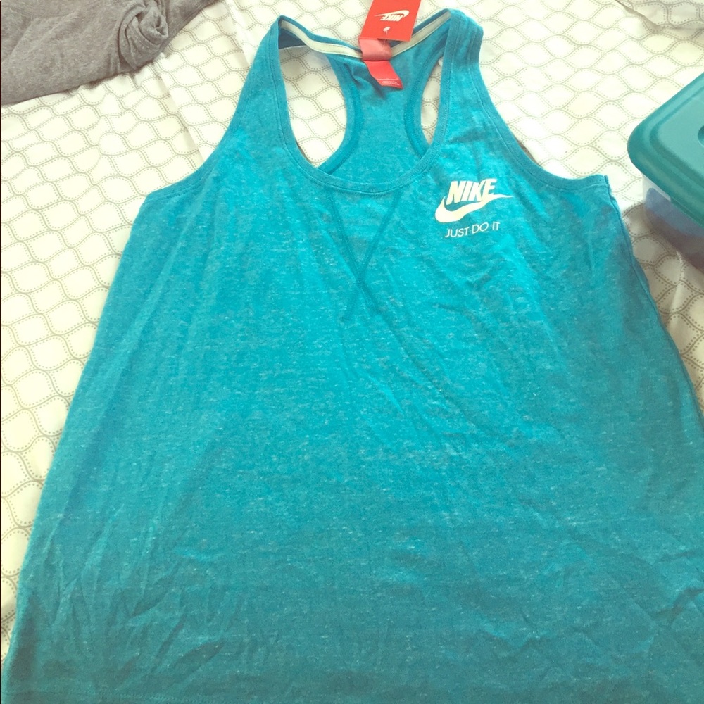Nike Racerback NWT