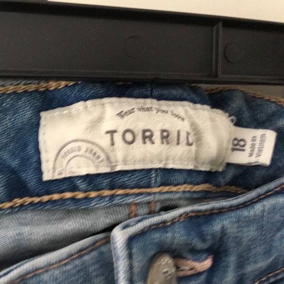 Torrid size 18 light boot cut jeans - Picture 2 of 3