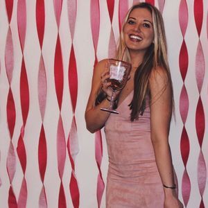 Meet your Posher, Elena