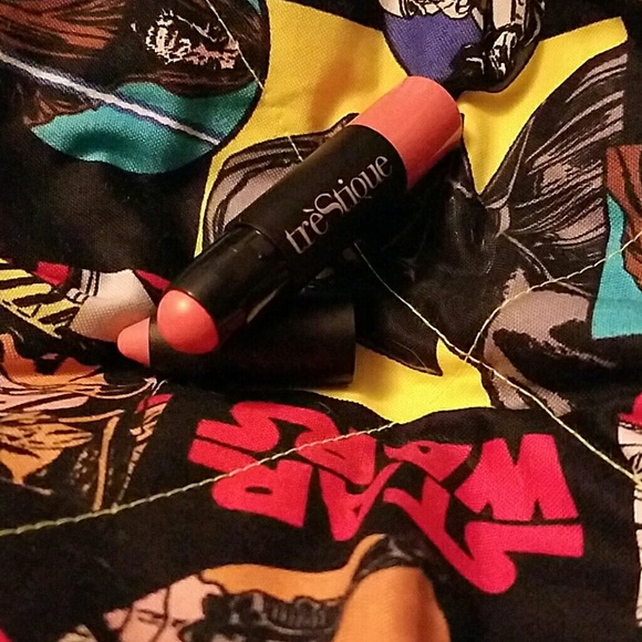 treStique BRAND-NEW - Picture 2 of 2