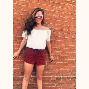 Meet your Posher, Anna