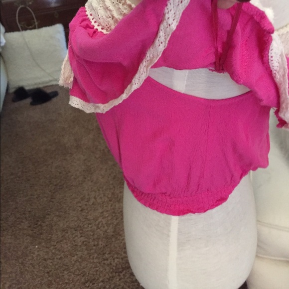 Flying Tomato Crop Top - Picture 2 of 4