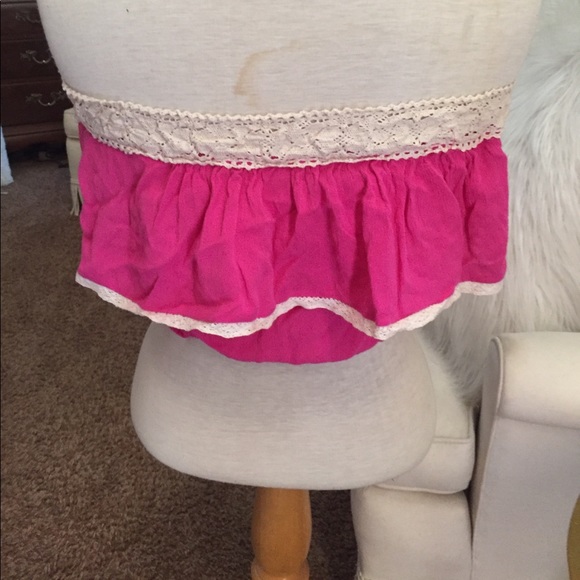 Flying Tomato Crop Top - Picture 3 of 4