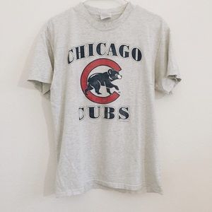 ⬇️PRICE DROP⬇️ 🐻⚾️❤️ Vintage Chicago Cubs Tee