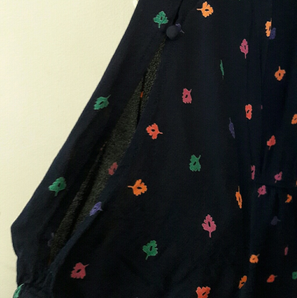 Dress - Picture 3 of 4