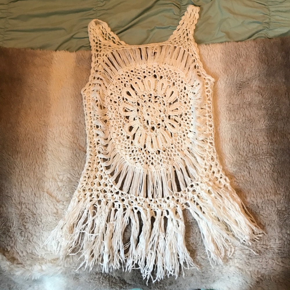 Off-white Knitted cover over