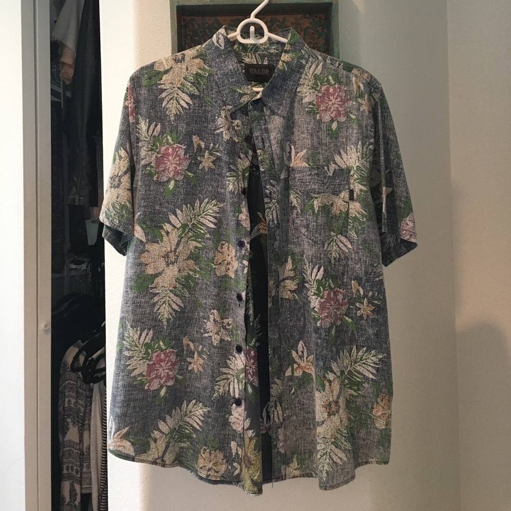 Hawaiian buttondown
